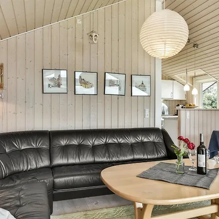 펜션 Rathi - 250m From The Sea By Interhome Hårby