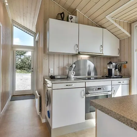 펜션 Rathi - 250m From The Sea By Interhome Hårby