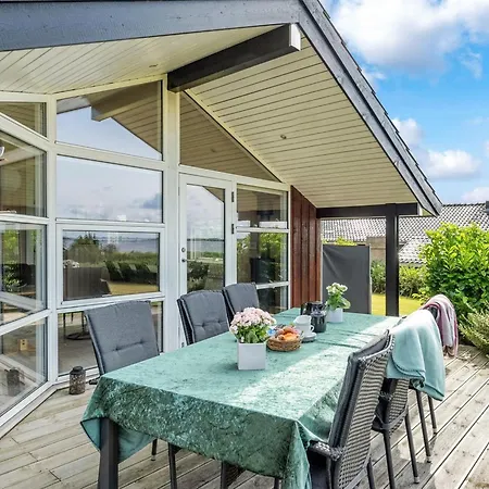 펜션 Rathi - 250m From The Sea By Interhome *