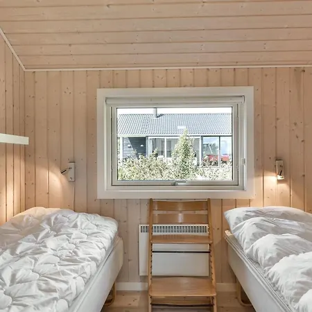 펜션 Rathi - 250m From The Sea By Interhome Hårby