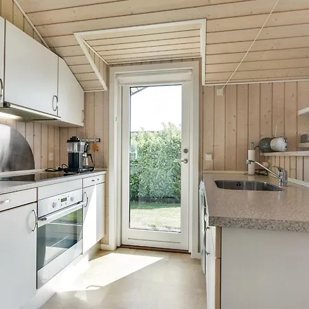Rathi - 250m From The Sea By Interhome Feriehus